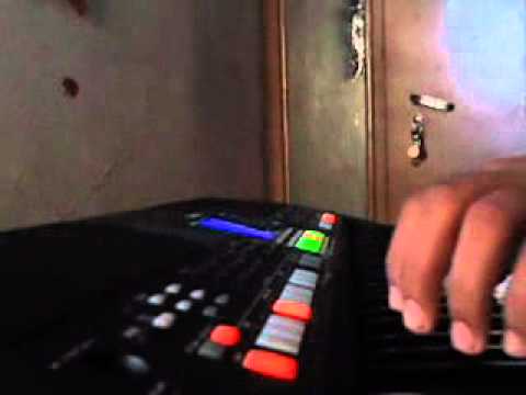 Chand Sifaarish-Fanna instrumental.wmv