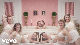 Watch Mansionz Rich White Girls video