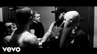 Atreyu Ft. M. Shadows & Aaron Gillespie - Super Hero