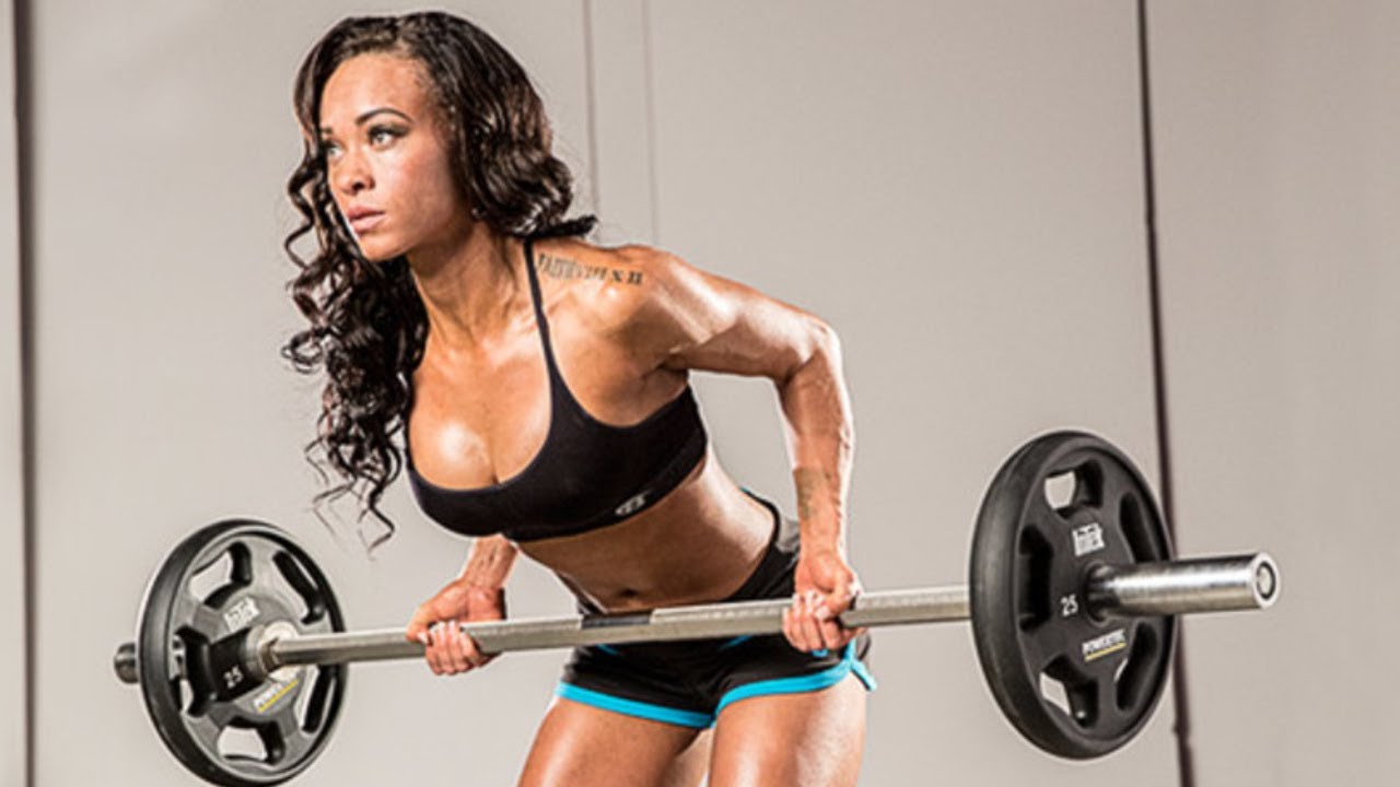 Смуглая красотка Julie Kay после интенсивной тренировки трахается с качком Смуглая красотка Julie Kay после интенсивной тренировки трахается с качком