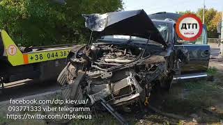 Video 26.08.2018 DTP KIYeV VOZDUKhOFLOTSKIY PROSPEKT PYaNYY VODITEL FOLKSVAGEN V KhYuNDAY I STOLB from dtp.kiev.ua, Povitroflotskyi avenue, Kyiv, Ukraine