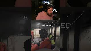 Elraenn Anne Ve Babasının Parmak Selamlaşması Lethal Company