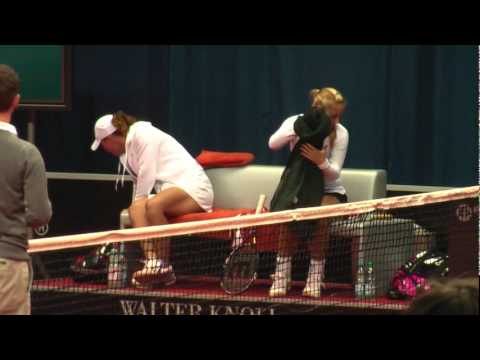 Sabine Lisicki ＆ Samantha Stosur walking in for doubles @ Porsche テニス Grand Prix 2011