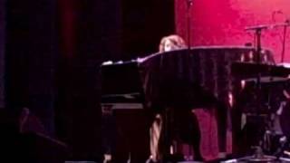 Watch Melissa Manchester Caravan video