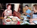 Cuối cùng Chú rể 26 lấy cô dâu 61 tuổi cũng nói rõ lý do thực sự quyết l,á,i m,á,y b,a,y b,à gi,à
