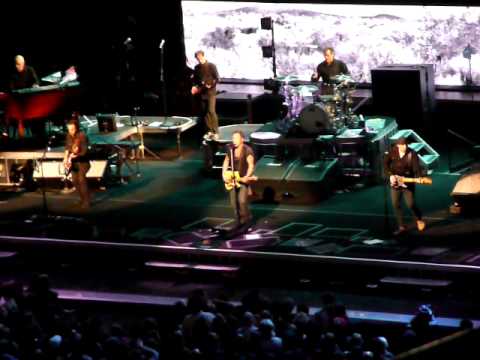 bruce springsteen born to run tour. Bruce Springsteen - Thunder Road - San Jose First Show Of 2009 Tour!