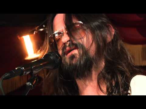 Fast Horses & Good Hideouts Video