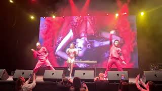 Анна Калашникова Поёт «Не Ври Мне В Риме» На Премии «Топ 100 Успешных Людей России»