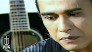 Watch Iwan Fals Entah video