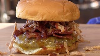 BBQ Bacon & Cheddar Smashburger Copycat Recipe! BBQ Bacon & Cheddar Smashburger Copycat Recipe!