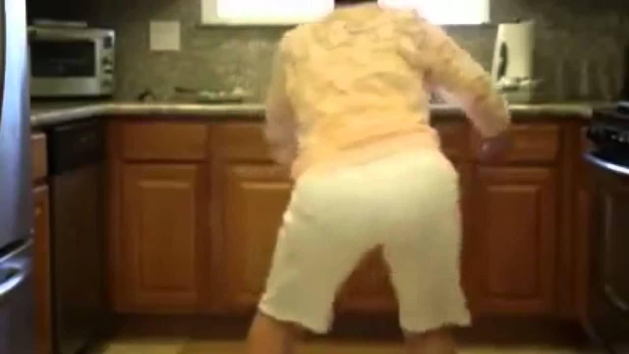 Old women twerking