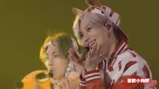 Watch Shinee Woof Woof video