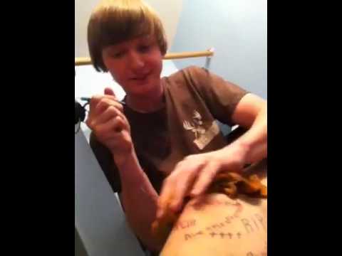 Homemade tattoo gun/machine in use - YouTube
