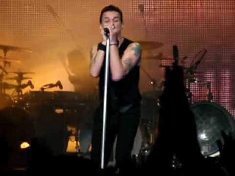 Hole to Feed - Depeche Mode Live