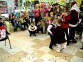 Sandu si Valerica ......danseaza cea-ceacea pentru MOS CRACIUN ...........