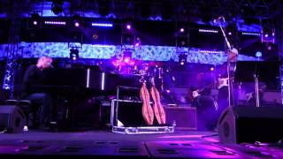 Watch Bruce Hornsby Funhouse video