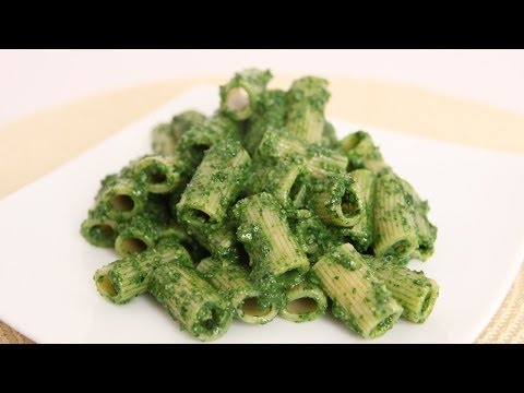 VIDEO : rigatoni with kale pesto - laura vitale - laura in the kitchen episode 663 - to get this completeto get this completerecipe withinstructions and measurements, check out my website: http://www.laurainthekitchen.com official ...