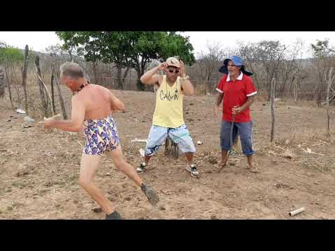 Bastidores: Seu Mane sair correndo so de cueca.