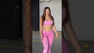 Adriana Olivarez Plus Size Model & Curvy Model Fashion Bio& Info