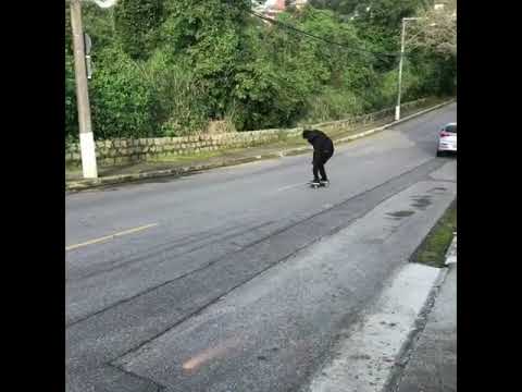 Sliding through the streets @jryuppie | Shralpin Skateboarding