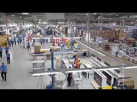 TCL – Visita alla fabbrica in Polonia & hands on Serie X10