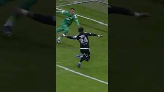 UqvY2M9Q9qU Video Image