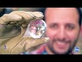 Watching video Como fazer a bola de lama perfeita (Hikaru Dorodango)