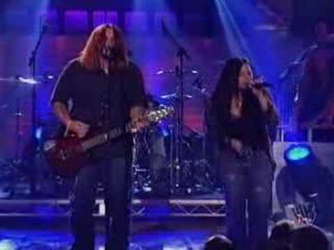 Seether Feat Amy Lee of Evanescence Broken LIVE 0331 