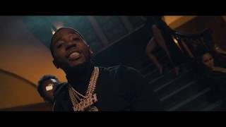 Watch Yfn Lucci The King video