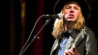 Watch Beck Bottle Of Blues video