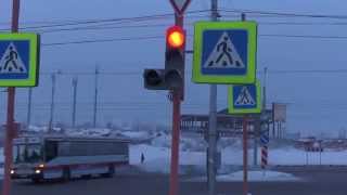 Видео Опасный светофор перекресток ул. Ястынская- пр. Комсомольский г. Красноярск от farkrasnoyarsk, Ястынская улица, Красноярск, Россия