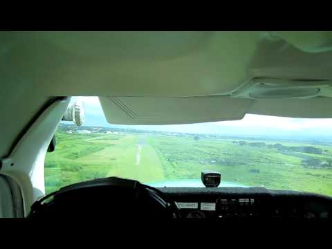Flying a Cessna 172 on my 12th Birthday - Landing (2/2)