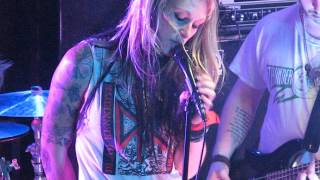 Watch Sick Of Sarah The Best Thing video
