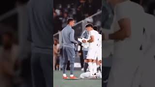 Arda Güler, Bertuğ Yildirim Maç Sonrasi Formalarini Deği̇şti̇rdi̇