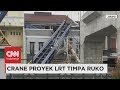 Crane Proyek LRT Timpa Ruko, 1 Orang Terluka
