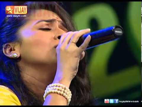 Thachuko Thachuko Song from Ponniyin Selvan by Malavika