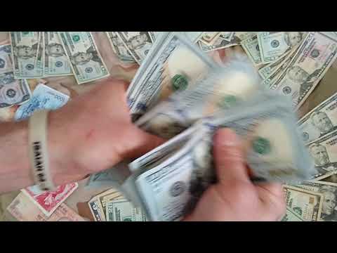 Visualize $2500 Coming Into Your Life with $25 in Hand Counting out the Benjamins