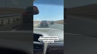 Çakarlı Araçların Arasına Girdi
