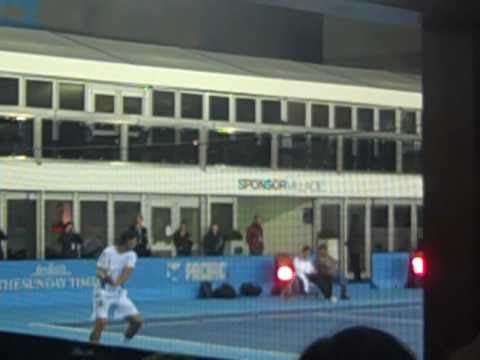 World No．1 テニス player Rafael ナダル on court