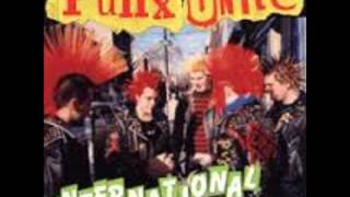 Plee Boys - Turnout