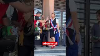 Une Maire Dune Ville Danse La Reggada