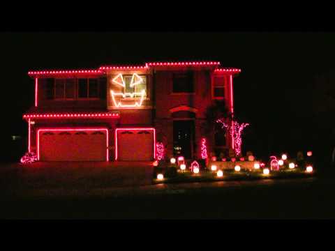 Halloween Light Show 2010 HD - This is Halloween ( Marilyn Manson )