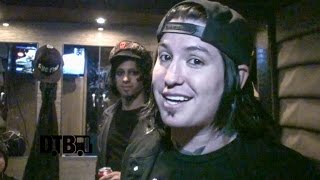Escape The Fate - BUS INVADERS Ep. 942