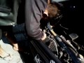 image Salinan Cowo Ganteng Bandung Perbaiki Mobil Cewe Y Bali