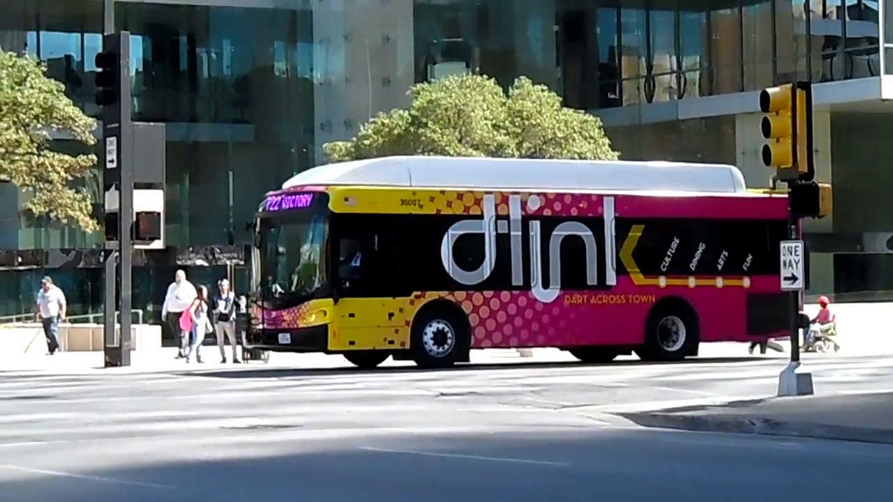 Dallas DART 2013 NABI 31LFW [Gen III] (CNG) 38007 on Route 722 // D