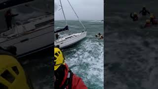 This Is What Happens When A Storm Hits Your Sailboat