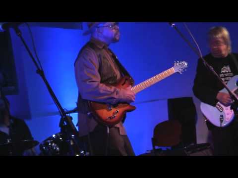 Cold Chills - Larry Garner the Norman Beaker Band
