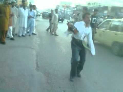 pakistani pagal......... suchay pyar ka anjam......... ;)