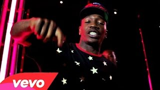 Watch Mark Battles Goodnight video