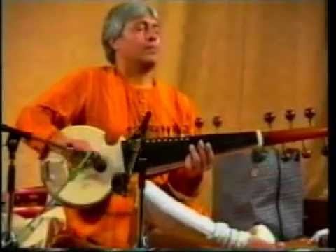 Amjad Ali Khan Raag Malkauns (Sarod Tabla) Shri Mataji Guru...